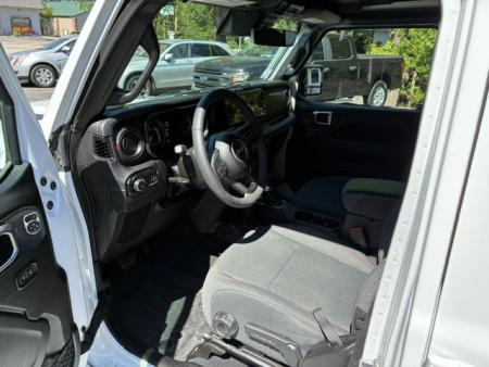 Used 2025 Jeep Wrangler Rubicon SUV