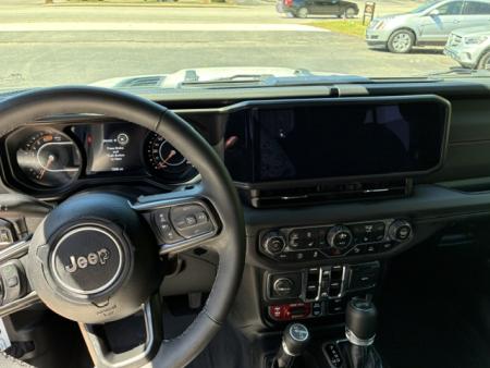 Used 2025 Jeep Wrangler Rubicon SUV