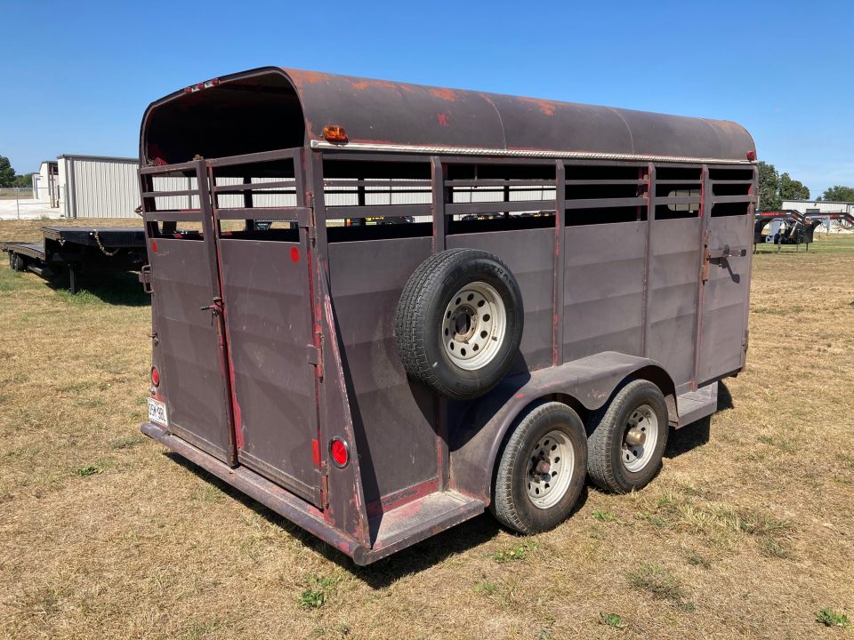 Used 2001 Chaparral 6X16 TANDEM 7K LIVESTOCK W/ SWING/SLIDE REAR DOOR, 6'6" TALL & SPARE Stock / Stock Combo Trailer