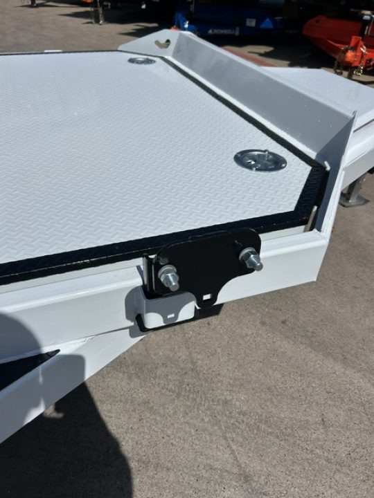New 2027 Iron Bull TRB 83X22 10K Car Hauler