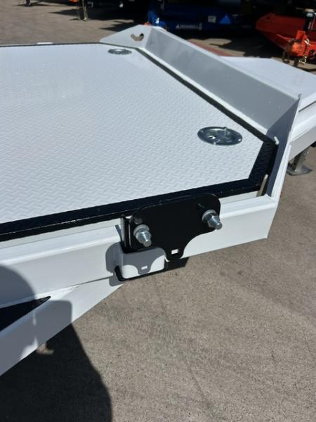 New 2027 Iron Bull TRB 83X22 10K Car Hauler