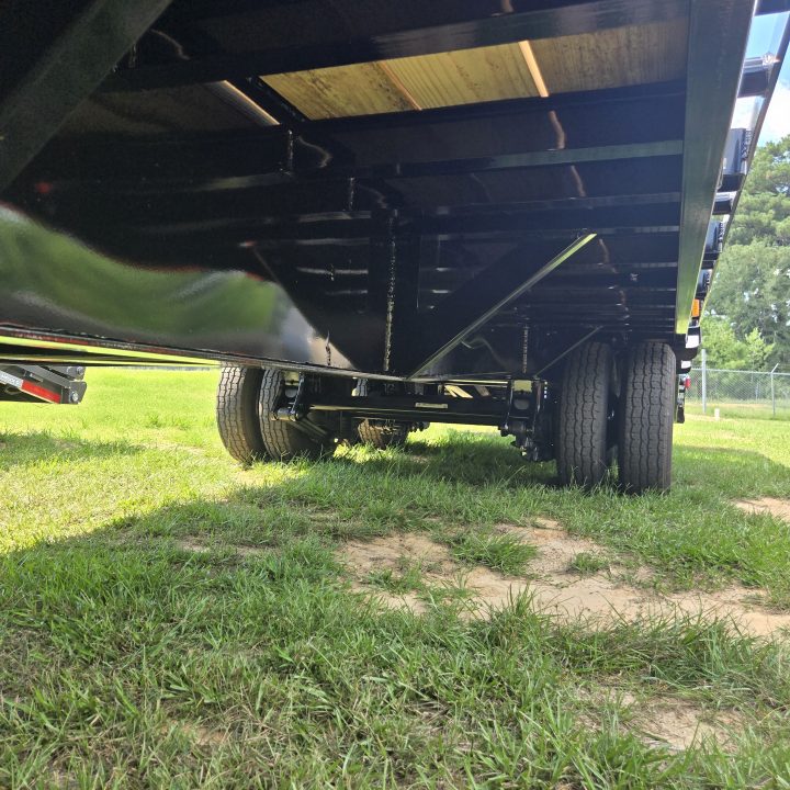 New 2027 MAXX-D 30' LDX Equipment Trailer