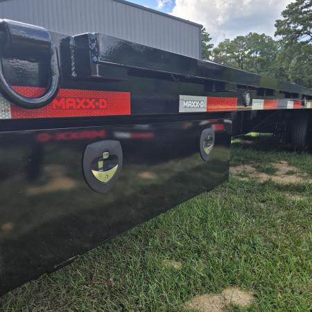 New 2027 MAXX-D 30' LDX Equipment Trailer