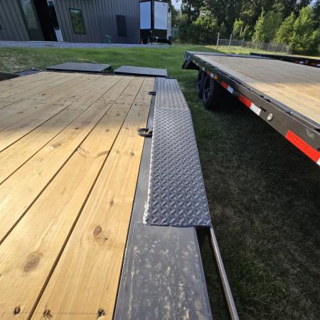 New 2027 MAXX-D H8X Buggy Hauler
