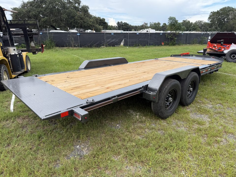 New 2027 Diamond C Hdt207 Tilt Trailer 82”x20’ 2 speed 15k drop leg jack 14 ply tires & fork holders