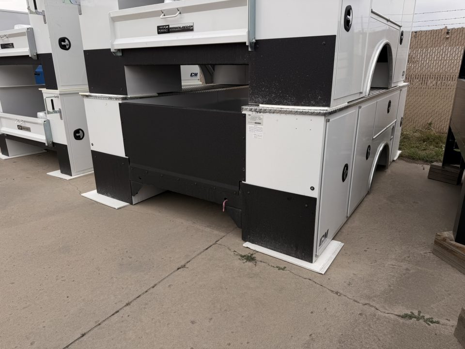 New 2026 CM Truck Beds CMG 134/94VVSSMLG2M