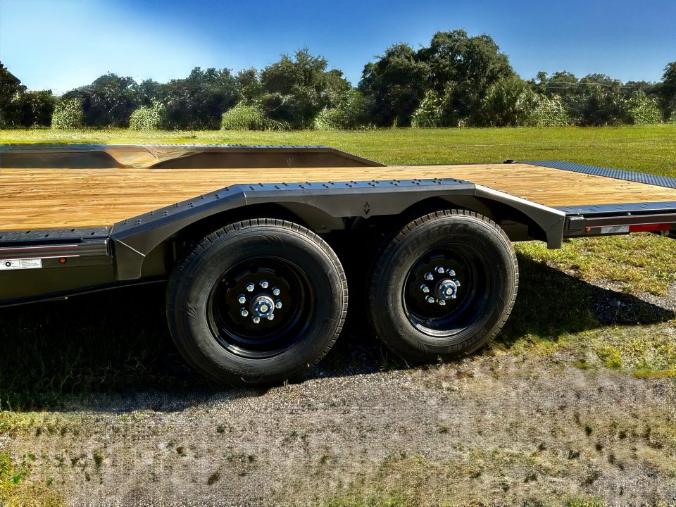 New 2027 Diamond C HXD210 DRIVE OVER FENDER TILT TRAILER 102”X24 , 15K 2 SPEED JACK
