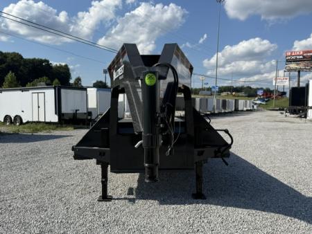 New HillCrest Gooseneck 30+5 25.9 W/ Max Ramps