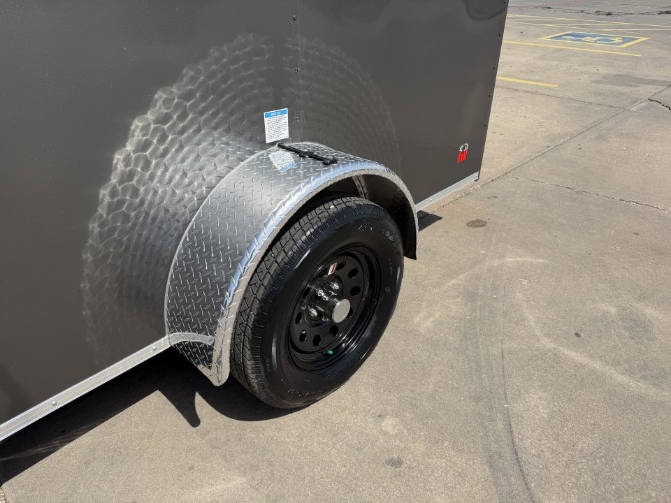 New #098218 2027 FOREST RIVER SA 6 X 12 SINGLE AXLE 3K ENCLOSED W/ REAR RAMP DOOR