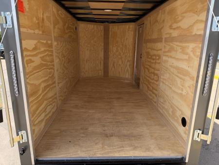 New #098218 2027 FOREST RIVER SA 6 X 12 SINGLE AXLE 3K ENCLOSED W/ REAR RAMP DOOR