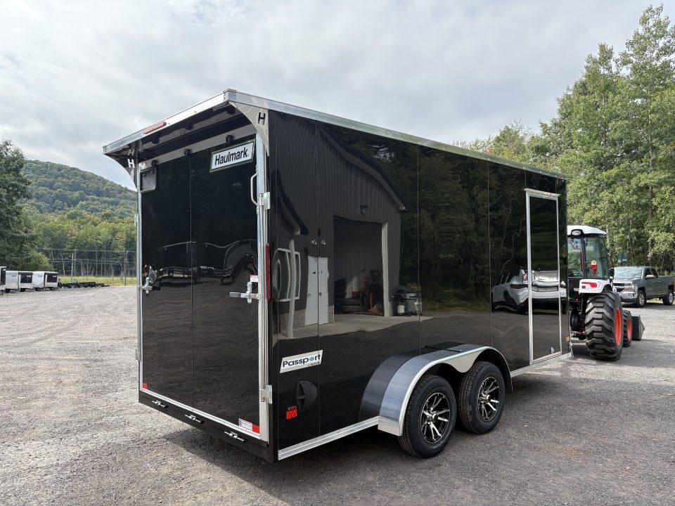 2027 Haulmark photo 3