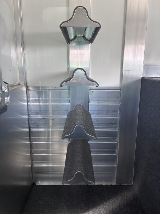 Used 2017 4-Star Trailers 4H Head to Head Horse Trailer