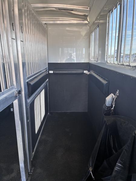 Used 2017 4-Star Trailers 4H Head to Head Horse Trailer