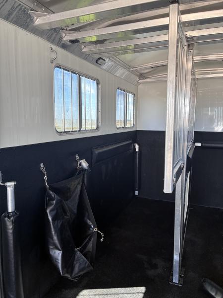 Used 2017 4-Star Trailers 4H Head to Head Horse Trailer