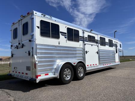 Used 2017 4-Star Trailers 4H Head to Head Horse Trailer