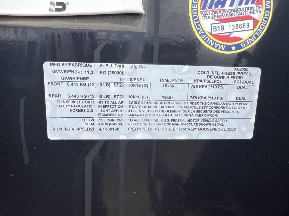 Used 2020 PJ Trailers 28' Gooseneck 12k's Flatbed Trailer