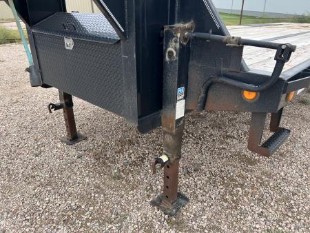 Used 2020 PJ Trailers 28' Gooseneck 12k's Flatbed Trailer