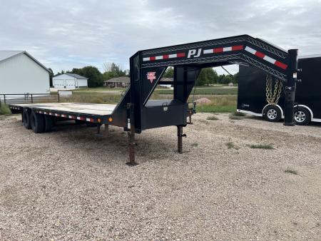 Used 2020 PJ Trailers 28' Gooseneck 12k's Flatbed Trailer