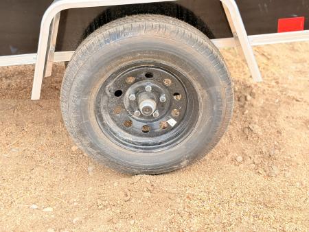 New 2027 Cross Trailers 4-6-1V Enclosed Barn Door 2K GVWR