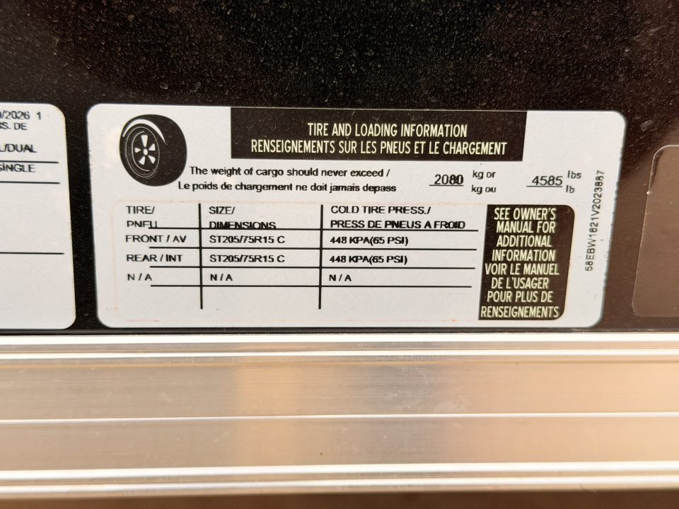 New 2027 Cross Trailers 7-16-1.5V Enclosed 7K GVWR