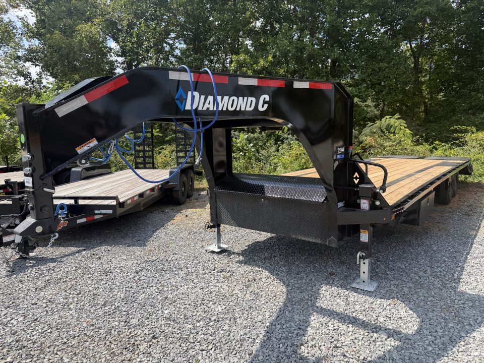 New 2027 Diamond C FMAX208 GOOSENECK TRAILER MAX RAMPS SLIPPER ROLLER