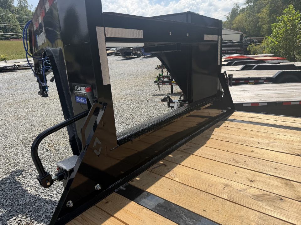 New 2027 Diamond C FMAX208 GOOSENECK TRAILER MAX RAMPS SLIPPER ROLLER