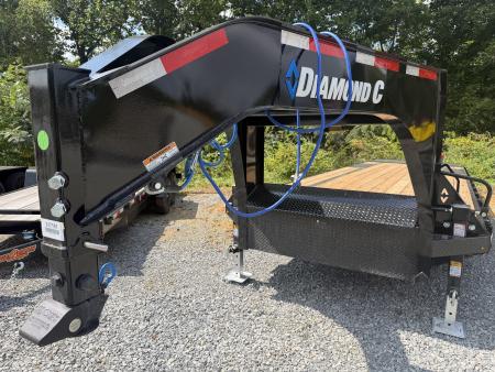 New 2027 Diamond C FMAX208 GOOSENECK TRAILER MAX RAMPS SLIPPER ROLLER