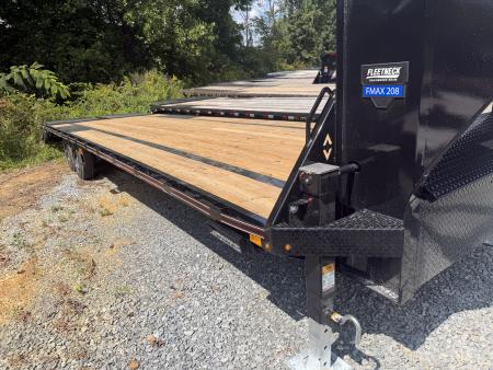 New 2027 Diamond C FMAX208 GOOSENECK TRAILER MAX RAMPS SLIPPER ROLLER