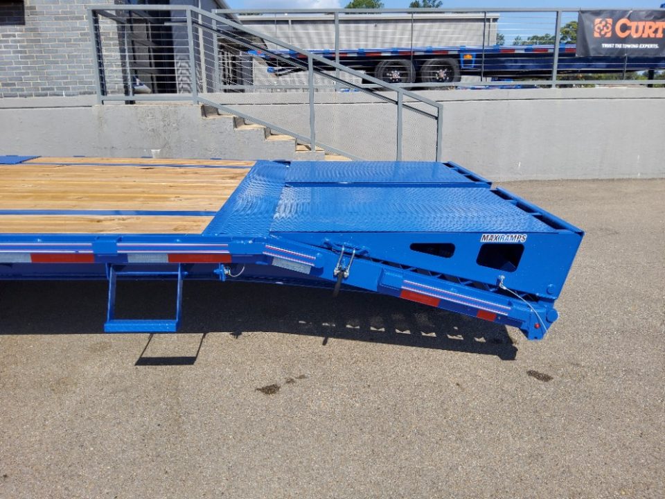 New 2027 Diamond C Trailers FMAX208MR-HS Flatbed Trailer