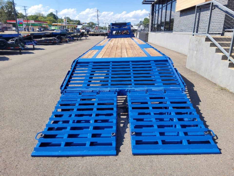 New 2027 Diamond C Trailers FMAX208MR-HS Flatbed Trailer