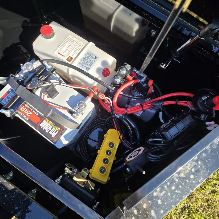 New 2027 MAXX-D 24' TOX Tilt DECKOVER Trailer