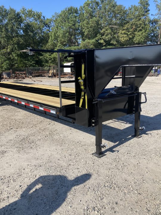 New 2026 McElrath Trailers 8.530GN10T Deckover Trailer