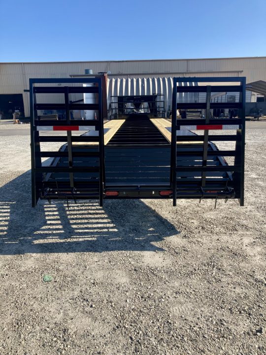 New 2026 McElrath Trailers 8.530GN10T Deckover Trailer