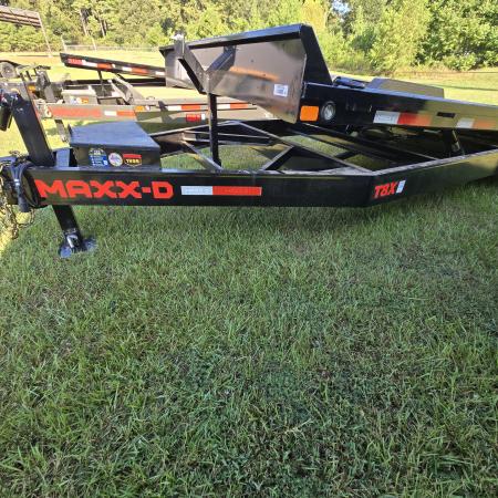 New 2027 MAXX-D 22' T8X Tilt Trailer