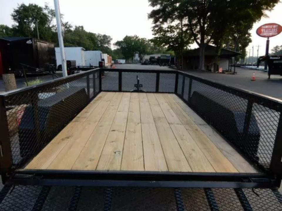 New 2027 Currahee 76x12' Landscape, 2' Mesh Sides, Removable Ramp Gate