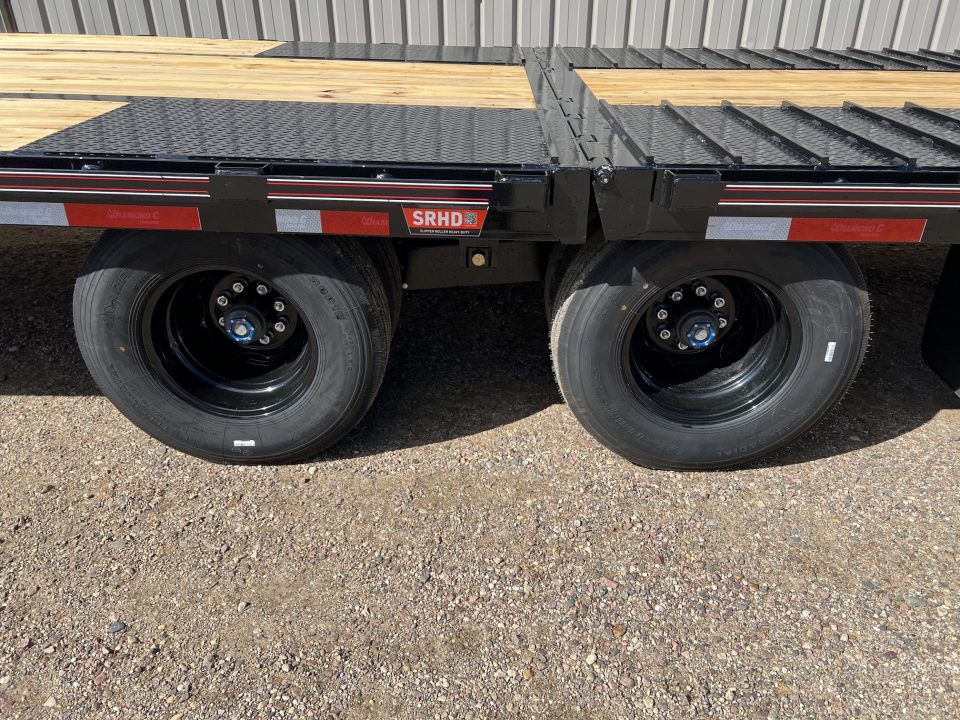 New 2027 Diamond C Trailers 35' FMAX212HDT Gooseneck Hydraulic Tail Flatbed Trailer