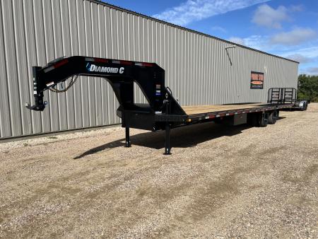 New 2027 Diamond C Trailers 35' FMAX212HDT Gooseneck Hydraulic Tail Flatbed Trailer