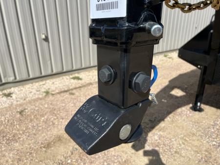 New 2027 Diamond C Trailers 35' FMAX212HDT Gooseneck Hydraulic Tail Flatbed Trailer