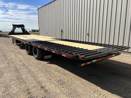 New 2027 Diamond C Trailers 35' FMAX212HDT Gooseneck Hydraulic Tail Flatbed Trailer