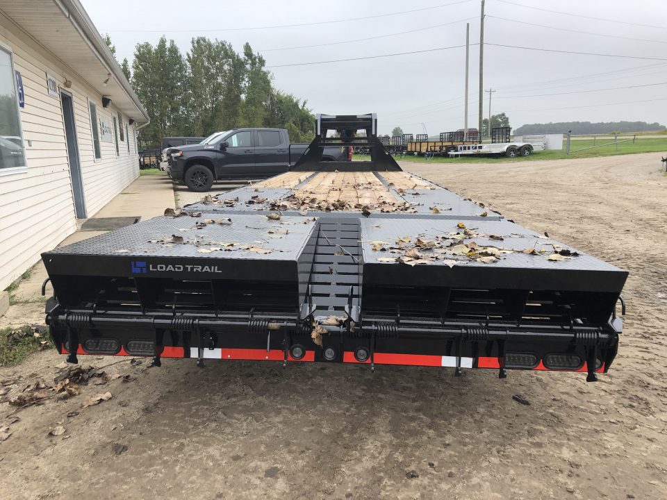 New 2027 Load Trail 30' 24K W/ MAX RAMPS Gooseneck Bodies