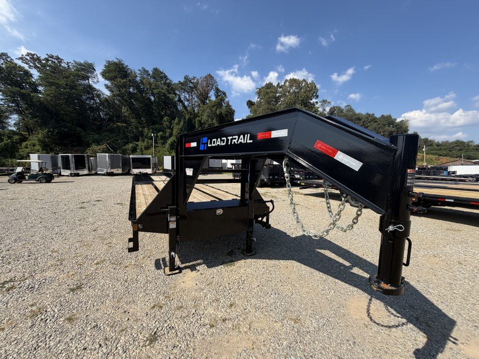 New Load Trail Gooseneck 102x32 Hydraulic Dovetail 24K Black W/ Raised Neck, Pipe Bridge, 17.5/16P & 12' Tail W/ Cleats