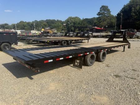 New Load Trail Gooseneck 102x32 Hydraulic Dovetail 24K Black W/ Raised Neck, Pipe Bridge, 17.5/16P & 12' Tail W/ Cleats