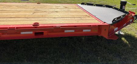 New 2027 Diamond C LPX208 EQUIPMENT TRAILER; SLIPPER ROLLER SUSPENSION; ABS BRAKES; FORK HOLDERS; 15K SIMOL 2 SPEED JACK