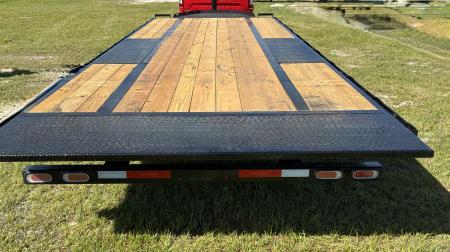New 2027 Diamond C DET208 DECKOVER TRAILER; ABS BRAKES; HYDRAULIC JACK; BLUETOOTH WIRELESS CONTROLLER; FULL BED TILT; 18PLY TIRES