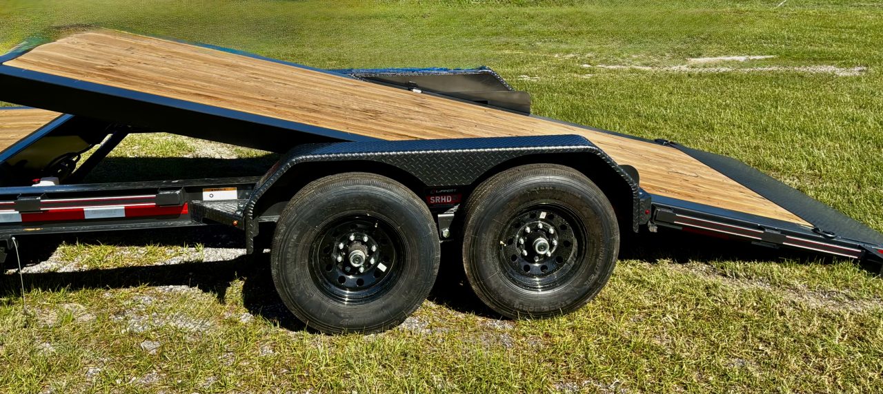 New 2027 DIAMOND C HDT207 TILT TRAILER; 7K STRAIGHT AXLE; ELECTRIC DRUM BRAKES; GRAVITY TILT; 15K SIMOL 2 SPEED JACK; 14 PLY TIRES