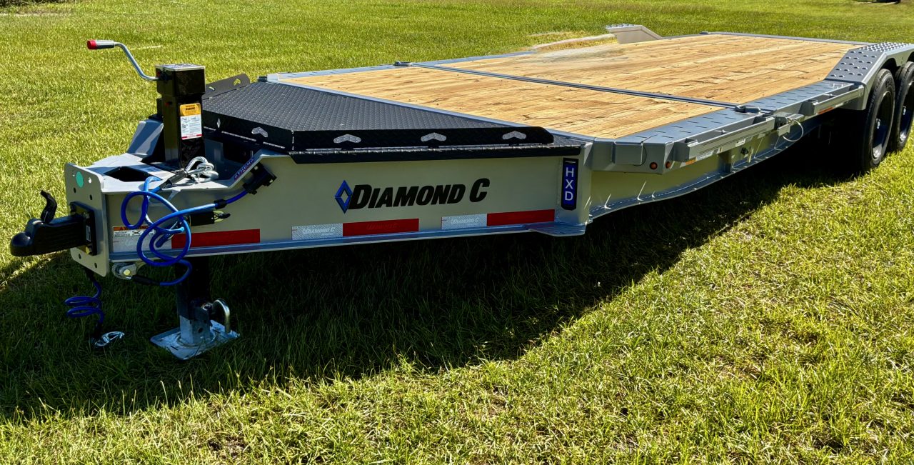 New 2027 DIAMOND C HXD208 TILT TRAILER; ABS BRAKES; DRIVE OVER FENDERS WITH FRAME EXTENSIONS; 18PLY TIRES; GRAVITY TILT HYDRAULIC DAMPENED