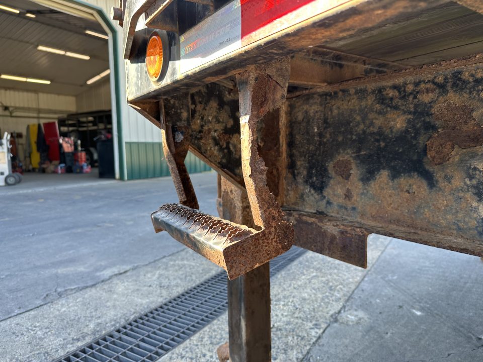 Used 2019 PJ Trailers FS 25 Flatbed Trailer