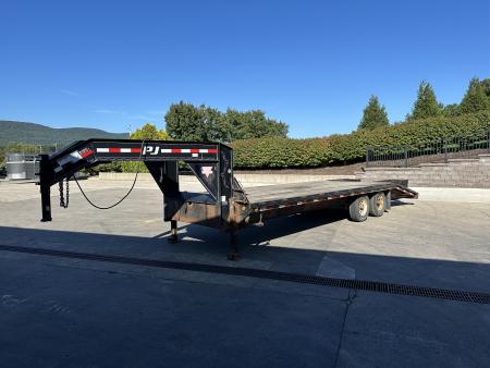 Used 2019 PJ Trailers FS 25 Flatbed Trailer