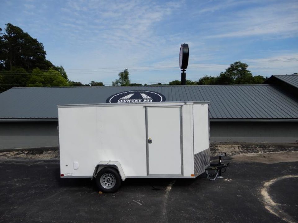 2027 Covered Wagon photo 2