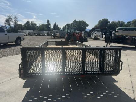 New 2027 Diamond C 16' GTU Flatbed